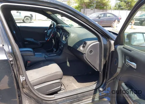 2015 Dodge Charger Se z USA, uszkodzony, nr VIN 2C3CDXBG9FH790573